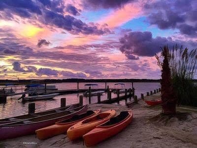 Paddle Chincoteague with Snug Harbor Marina Rentals